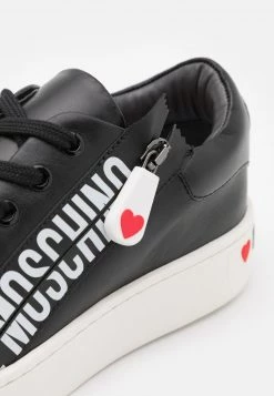 Migliore vendita π Love Moschino π Sneakers Basse - Nero, Donna π 13 Migliore vendita π Love Moschino π Sneakers Basse - Nero, Donna π -Vendite Love Moschino 052af63623e54270ac52fdd82d4c533d