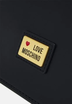 Miglior prezzo ⭐ Love Moschino SOFT SHOULDER BAG HEART HARDWARE - Borsa A Tracolla - Nerto, Donna 🔥 -Vendite Love Moschino 0b613f9d21df4f238423a17593304534