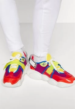 Miglior prezzo 🧨 Love Moschino SET - Felpa - Optical White, Donna 🧨 -Vendite Love Moschino 0f490eeee42341a19f21f99a3b676212