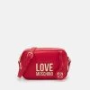 Sconto 🎉 Love Moschino LOGO CAMERA BAG - Borsa A Tracolla - Red, Donna 🌟