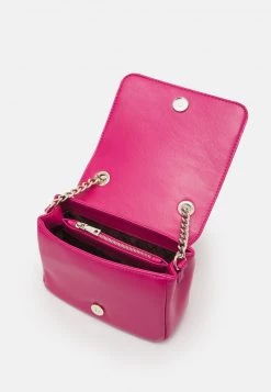 I primi 10 🥰 Love Moschino CHAIN BIG QUILTED HEART CROSSBODY - Borsa A Tracolla - Fantasy Color, Donna 🌟 -Vendite Love Moschino 19d13e3ddd574647babf2a303a37a148