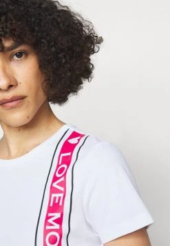Promo 💯 Love Moschino T-shirt Con Stampa - Optical White, Donna ⭐ -Vendite Love Moschino 2693b68cc6724432ae897e3f98f38144