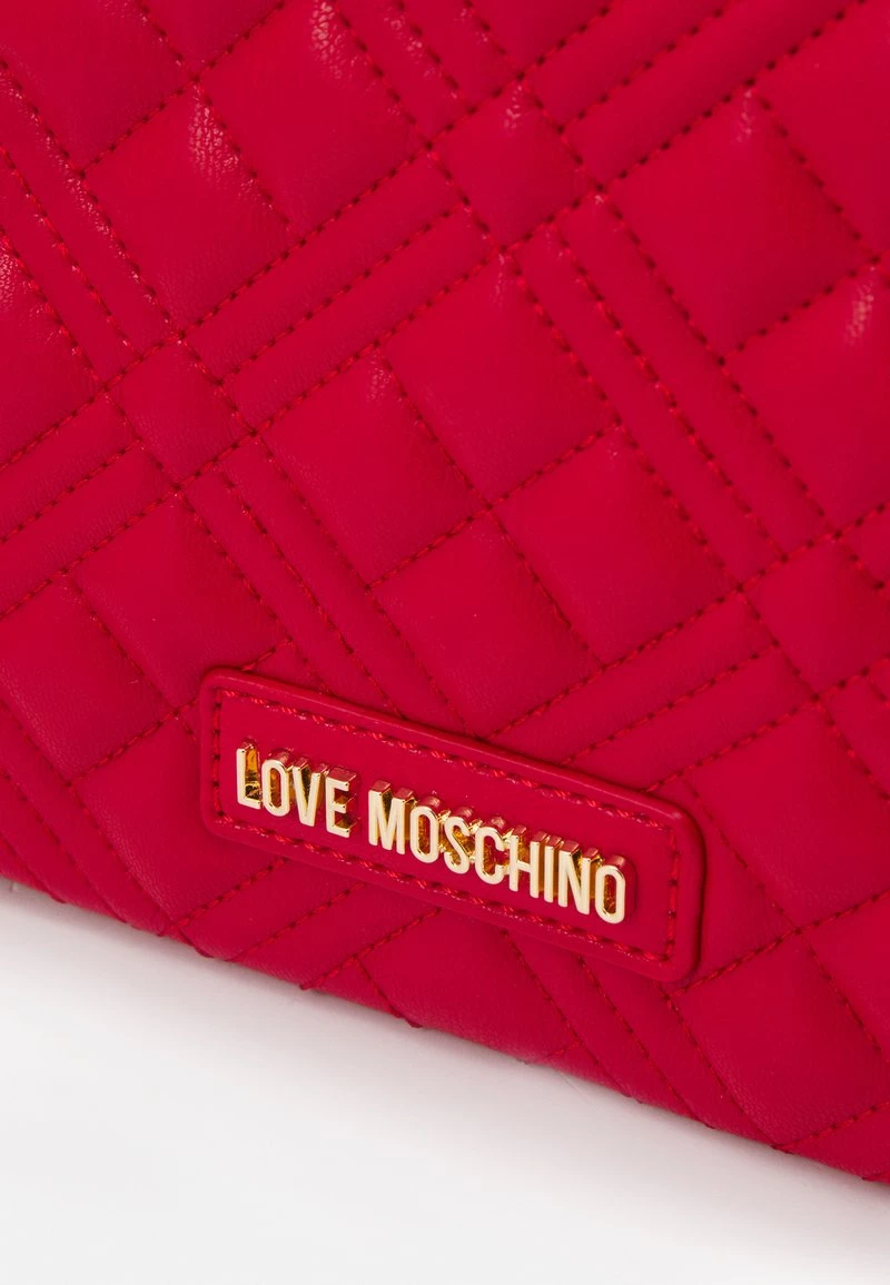 Bilancio β Love Moschino QUILTED CHAIN LOGO FLAP - Borsa A Tracolla - Rosso, Donna π 5 Bilancio β Love Moschino QUILTED CHAIN LOGO FLAP - Borsa A Tracolla - Rosso, Donna π - immagine 5