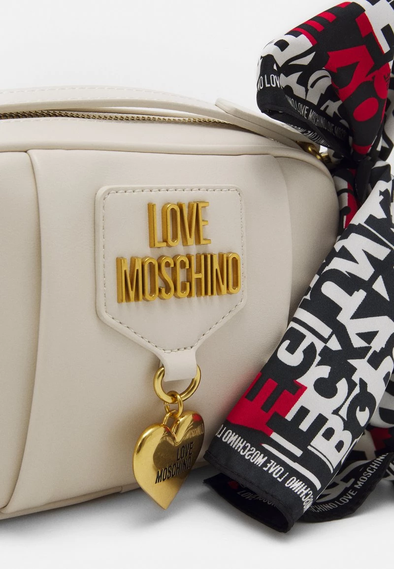 Bilancio π₯ Love Moschino SOFT CHARM SCARVED CAMERA BAG - Borsa A Tracolla - Avorio, Donna π 5 Bilancio π₯ Love Moschino SOFT CHARM SCARVED CAMERA BAG - Borsa A Tracolla - Avorio, Donna π - immagine 5