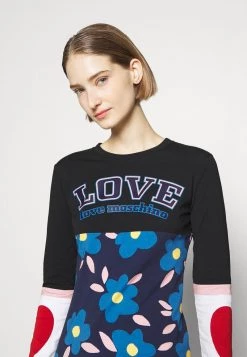 Offerte 🧨 Love Moschino Maglietta A Manica Lunga - Black, Donna ✔️ 10 Offerte 🧨 Love Moschino Maglietta A Manica Lunga - Black, Donna ✔️ -Vendite Love Moschino 3556e85f2fc34704868460513bf8c6e2