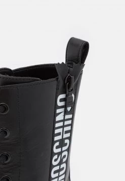 Acquistare π Love Moschino Stivaletti Stringati - Nero, Donna β 13 Acquistare π Love Moschino Stivaletti Stringati - Nero, Donna β -Vendite Love Moschino 3e95c0e017c744d1a047ac13f7c1cc84