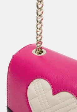 I primi 10 🥰 Love Moschino CHAIN BIG QUILTED HEART CROSSBODY - Borsa A Tracolla - Fantasy Color, Donna 🌟 -Vendite Love Moschino 5c066643ff3e4960a55fba33e395a334