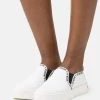 Miglior prezzo ⌛ Love Moschino EXCLUSIVE - 👟 Sneakers Basse - White, Donna ⌛