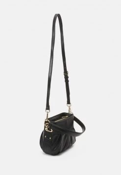 Offerte 🔔 Love Moschino RUCHED STITCHING SHOULDER BAG - Borsa A Mano - Nero, Donna 😉 -Vendite Love Moschino 67bbae32aecf41f68bca6ab8f6ce0448