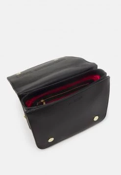 Sconto 🌟 Love Moschino QUILTED SHOULDER FLAP - Borsa A Mano - Nero, Donna 🎁 -Vendite Love Moschino 6d0cd1d55e3540dfaac77b422b5b4591