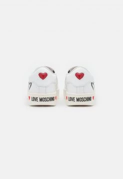 Le migliori recensioni di 🔔 Love Moschino Scarpe Senza Lacci - Bianco, Donna ⭐ -Vendite Love Moschino 6e7065c45f5649e0b977072492baf06c