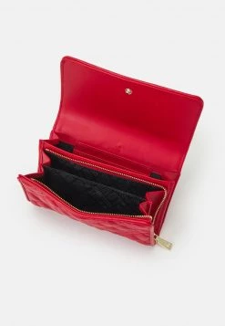 Vendita lampo 🔔 Love Moschino QUILTED LOGO FLAP WALLET - Portafoglio - Rosso, Donna 👏 -Vendite Love Moschino 74904baffc9e497cb6bb5b633be1feb1