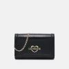 Nuovo di zecca 🔥 Love Moschino CROC HEART HARDWARE CROSSBODY - Borsa A Tracolla - Black, Donna 👏