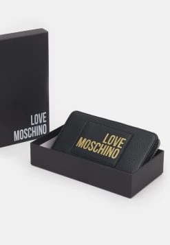 Offerte π Love Moschino SPORTY - Portafoglio - Nero, Donna π 8 Offerte π Love Moschino SPORTY - Portafoglio - Nero, Donna π -Vendite Love Moschino 8f3a19a09a804f54b6390f2242d64718