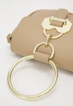 Acquistare π Love Moschino LOCK HEART TOP HANDLE - Borsa A Tracolla - Sabbia/pomice, Donna π 9 Acquistare π Love Moschino LOCK HEART TOP HANDLE - Borsa A Tracolla - Sabbia/pomice, Donna π -Vendite Love Moschino 9402652a821841f38ef0989e583b6987