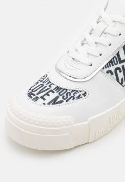 Le migliori recensioni di ✔️ Love Moschino 👟 Sneakers Basse - White, Donna ⌛ -Vendite Love Moschino a1557b2982fe48f1b719e9195e59ce33