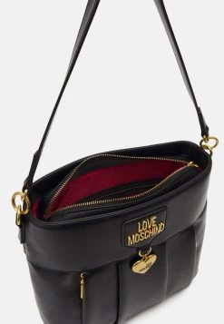 Offerte 😍 Love Moschino SOFT CHARM SCARVED HOBO - Borsa A Mano - * Nero, Donna 🎁 -Vendite Love Moschino a30c3b9dc15e41aca95b97d5b64f988e