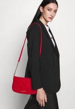 Bilancio β Love Moschino QUILTED CHAIN LOGO FLAP - Borsa A Tracolla - Rosso, Donna π