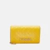 Miglior prezzo 🌟 Love Moschino QUILTED LOGO CROSSBODY - Borsa A Tracolla - Giallo, Donna 🧨