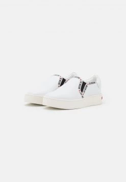 Miglior prezzo β Love Moschino EXCLUSIVE - π Sneakers Basse - White, Donna β 9 Miglior prezzo β Love Moschino EXCLUSIVE - π Sneakers Basse - White, Donna β -Vendite Love Moschino ad73fd435e7e41c9872d3033205e56d1