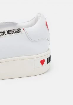 Miglior prezzo β Love Moschino EXCLUSIVE - π Sneakers Basse - White, Donna β 13 Miglior prezzo β Love Moschino EXCLUSIVE - π Sneakers Basse - White, Donna β -Vendite Love Moschino af130e01c3c644ef9f605676dc5f904f
