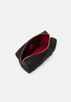 Nuovo 🔥 Love Moschino NEW LOGO BEAUTY BAG - Trousse - Nero, Donna ⭐ -Vendite Love Moschino c71366e19ca54fa5b5a75e0129ecdf24