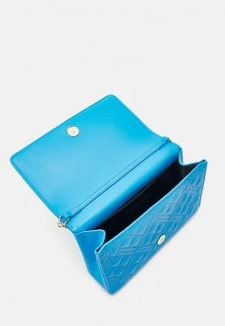 Le migliori recensioni di 🤩 Love Moschino QUILTED LOGO CROSSBODY - Borsa A Tracolla - Oceano, Donna 🎉 -Vendite Love Moschino cd3d5e68b5ca4c40b922c0373be921f1