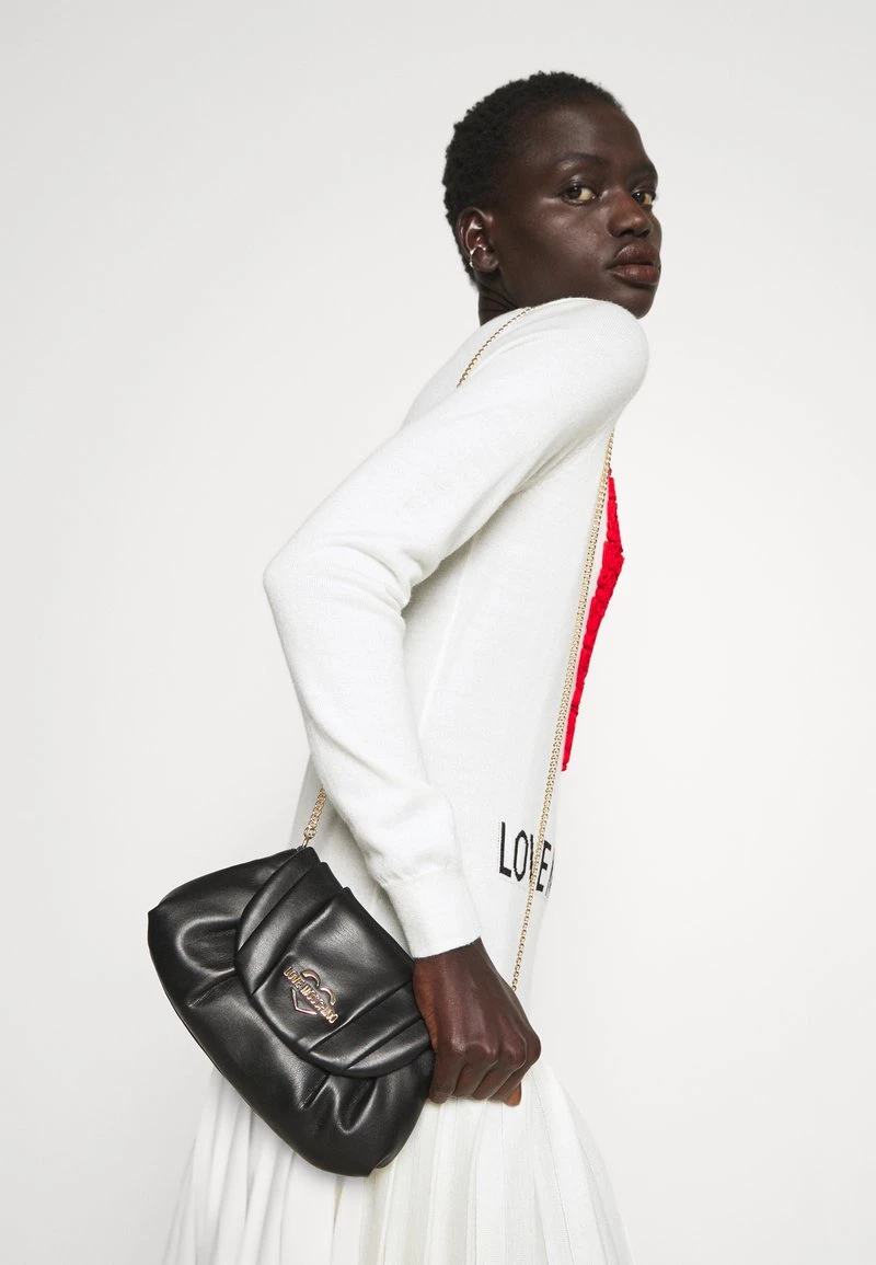 Presa π Love Moschino Abito In Maglia - Rosso, Donna π€© 4 Presa π Love Moschino Abito In Maglia - Rosso, Donna π€© - immagine 4