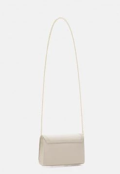 Vendite Love Moschino -Vendite Love Moschino da800c8a822248adae932eb39f160e65