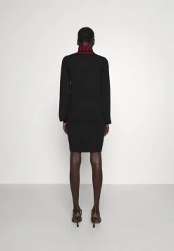 Miglior prezzo ✨ Love Moschino Abito In Maglia - Black/red, Donna 😍 -Vendite Love Moschino dc6163afcb8b4471986f151148696def