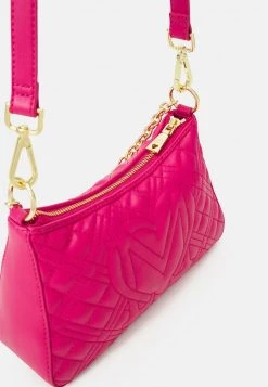 Il più economico ⭐ Love Moschino QUILTED LOGO CHAIN POUCHETTE - Borsa A Mano - Fuxia, Donna 😍 -Vendite Love Moschino e2b7d5bb668a4eb88abdd25fb69604a0