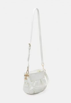 Vendite Love Moschino -Vendite Love Moschino f6ed5408003747da88f31fd448941228