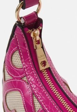 Promo 👏 Love Moschino MULTI QUILT HEARTED BAGUETTE - Borsa A Mano - Fantasy Color, Donna ✔️ -Vendite Love Moschino f9f8712582ad4dfeb377bcc2c5ce4a4a