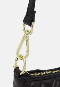 Sconto 🌟 Love Moschino QUILTED POUCHETTE - Borsa A Mano - Nero, Donna 🌟 -Vendite Love Moschino fe94f5fc85d1427290e9486499bf79ef